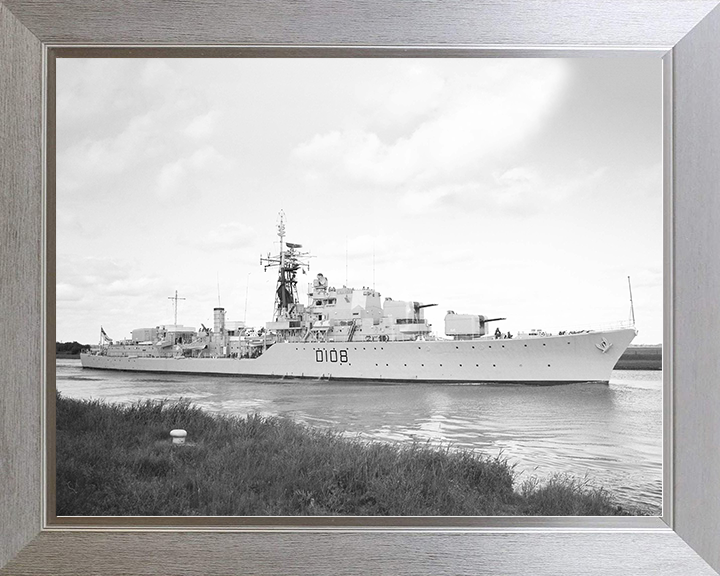 HMS Dainty (D108) Royal Navy Daring Class Destroyer Starboard View Photo Print Wall Art Decor Posters, Prints, & Visual Artwork Hampshire Prints 10 x 8 Silver Frame No