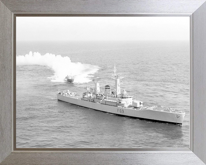 HMS Bacchante (F69) Royal Navy Leander Class Frigate With Patrol Vessel Photo Print Wall Art Decor Posters, Prints, & Visual Artwork Hampshire Prints 10 x 8 Silver Frame No