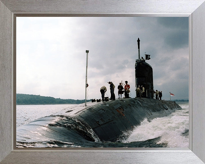 HMS Sceptre S104 Royal Navy Swiftsure class Submarine Photo Print or Framed Print - Hampshire Prints