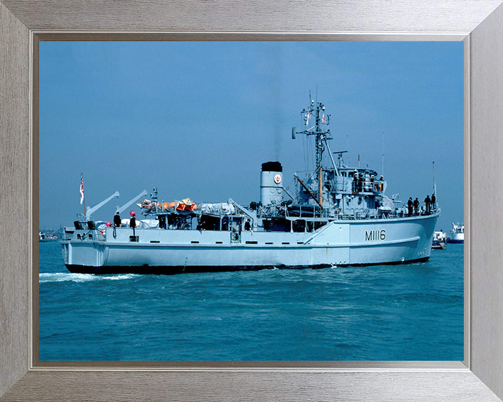 HMS Wilton M1116 | Photo Print | Framed Print | Ton Class | Minesweeper | Royal Navy Hampshire Prints