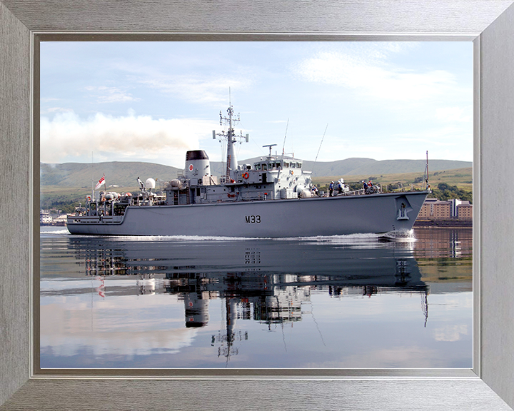 HMS Brocklesby (M33) Royal Navy Hunt Class Mine Warfare Vessel Starboard Side Reflections Photo Print Wall Art Decor Posters, Prints, & Visual Artwork Hampshire Prints 10 x 8 Silver Frame No