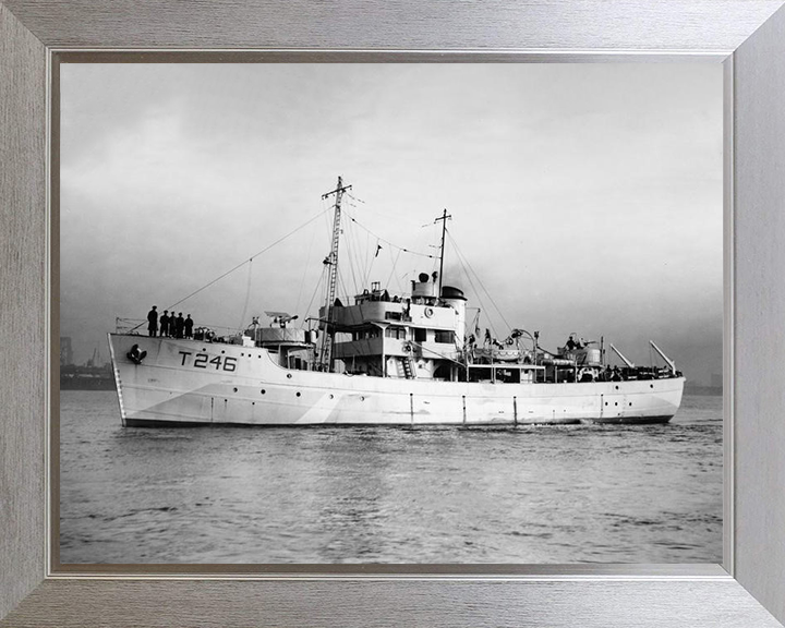 HMS Gweal (T246) Royal Navy Isles Class Trawler Leaving Harbour 1942 Photo Print Wall Art Decor Posters, Prints, & Visual Artwork Hampshire Prints 10 x 8 Silver Frame No