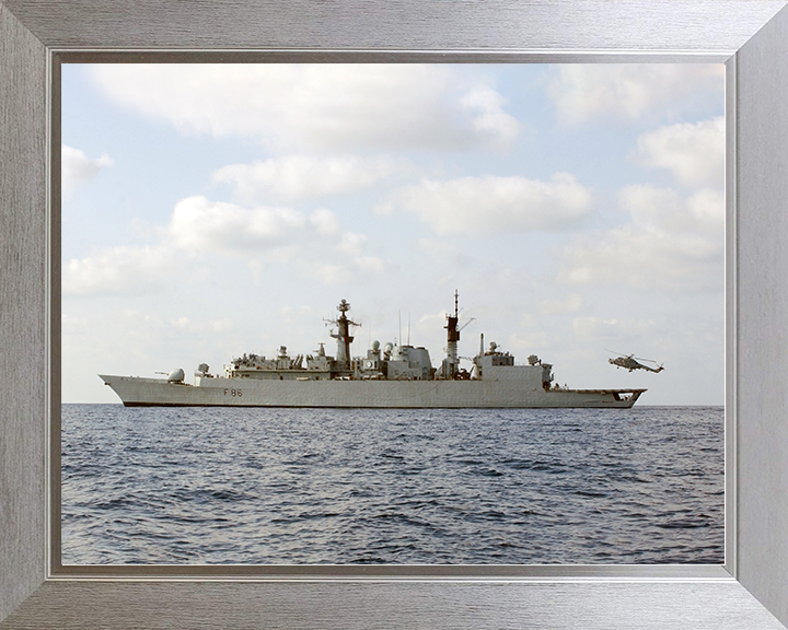 HMS Campbeltown (F86) Royal Navy Type 22 Frigate Port Beam View Photo Print Wall Art Decor Posters, Prints, & Visual Artwork Hampshire Prints 10 x 8 Silver Frame No