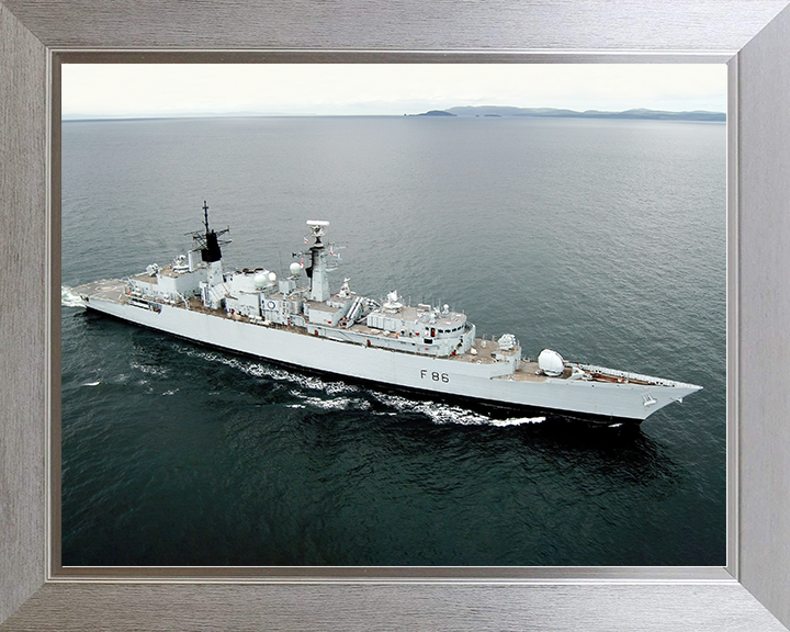 HMS Campbeltown (F86) Royal Navy Type 22 Frigate High Starboard View Photo Print Wall Art Decor Posters, Prints, & Visual Artwork Hampshire Prints 10 x 8 Silver Frame No