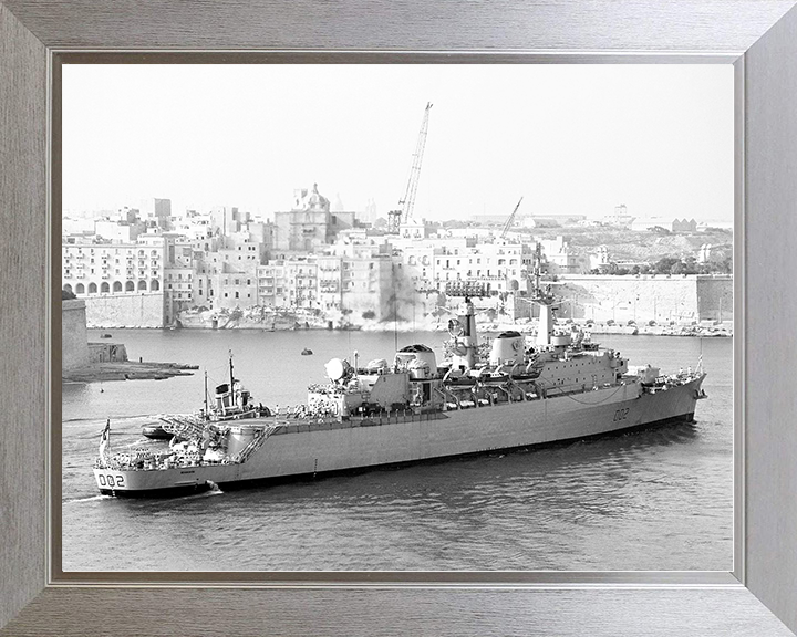HMS Devonshire (D02) Royal Navy County Class Destroyer Valletta Malta Photo Print Wall Art Decor Posters, Prints, & Visual Artwork Hampshire Prints 10 x 8 Silver Frame No