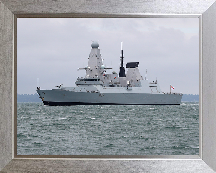 HMS Defender (D36) Royal Navy Type 45 Destroyer Off Portsmouth 2016 Photo Print Wall Art Decor Posters, Prints, & Visual Artwork Hampshire Prints 10 x 8 Silver Frame No