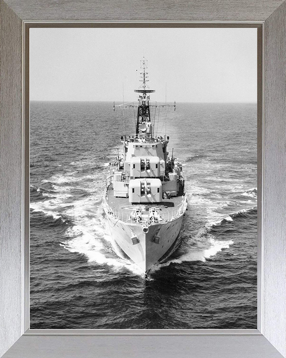 HMS Diamond (D35) Royal Navy Daring Class Destroyer At Sea 1961 Photo Print Wall Art Decor Posters, Prints, & Visual Artwork Hampshire Prints 10 x 8 Silver Frame No