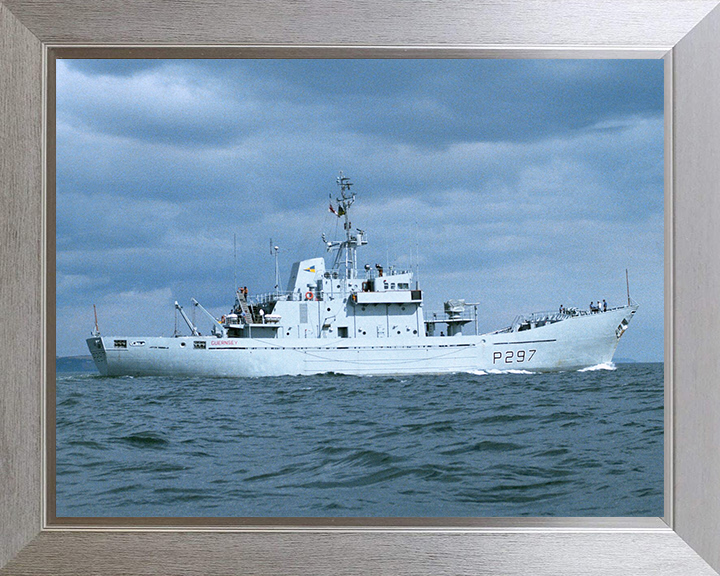 HMS Guernsey P297 | Photo Print | Framed Print | Island Class | Patrol Vessel | Royal Navy Hampshire Prints