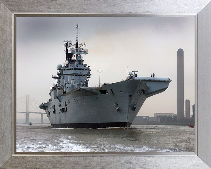 HMS Illustrious (R06) Photo Print - River Thames 2009 - Royal Navy Invincible Class Aircraft Carrier Hampshire Prints 10 x 8 Silver Frame No