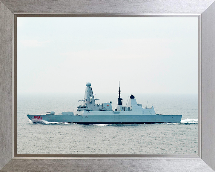 HMS Dragon (D35) Royal Navy Type 45 Destroyer At Sea 2018 Photo Print Wall Art Decor Posters, Prints, & Visual Artwork Hampshire Prints 10 x 8 Silver Frame No