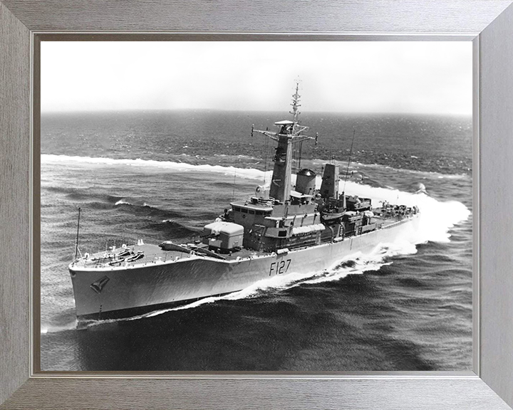 HMS Penelope (F127) Photo Print - Port View at sea - Royal Navy Leander Class Frigate Posters, Prints, & Visual Artwork Hampshire Prints 10 x 8 Silver Frame No