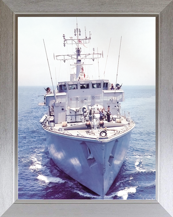 HMS Brecon (M29) Royal Navy Hunt Class Mine Warfare Vessel Bow View Photo Print Wall Art Decor Posters, Prints, & Visual Artwork Hampshire Prints 10 x 8 Silver Frame No