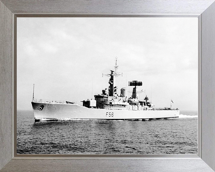 HMS Argonaut (F56) Royal Navy Leander Class Frigate Underway Photo Print Wall Art Decor Posters, Prints, & Visual Artwork Hampshire Prints 10 x 8 Silver Frame No