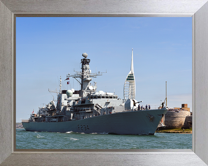HMS Iron Duke (F234) Photo Print - Leaving Portsmouth 2014 - Royal Navy Type 23 Frigate Hampshire Prints 10 x 8 Silver Frame No