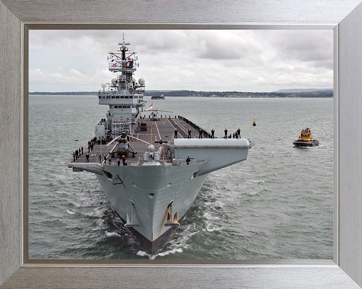 HMS Illustrious R06 | Photo Print | Framed Print | Invincible Class | Aircraft Carrier | Royal Navy Hampshire Prints