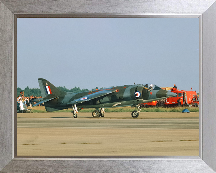 RAF Hawker Siddeley Harrier GR.1 Jet 1969 Photo Print - Royal Air Force Aircraft Posters, Prints, & Visual Artwork Hampshire Prints 10 x 8 Silver Frame No