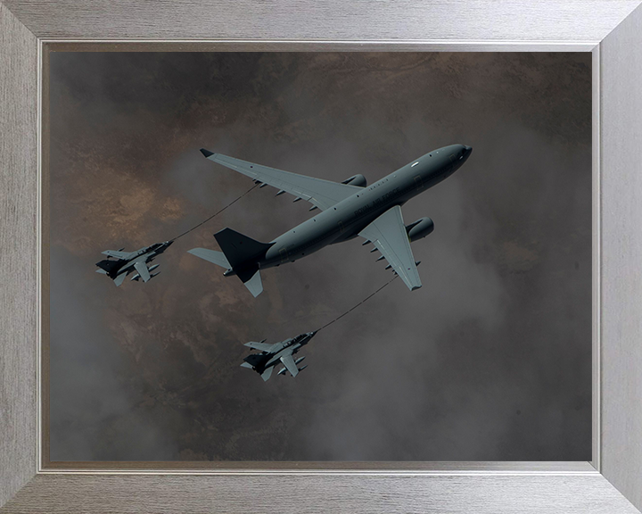 RAF Voyager KC2 Refuelling Tornado GR4 Jets Photo Print - Royal Air Force Aircraft Hampshire Prints 10 x 8 Silver Frame No