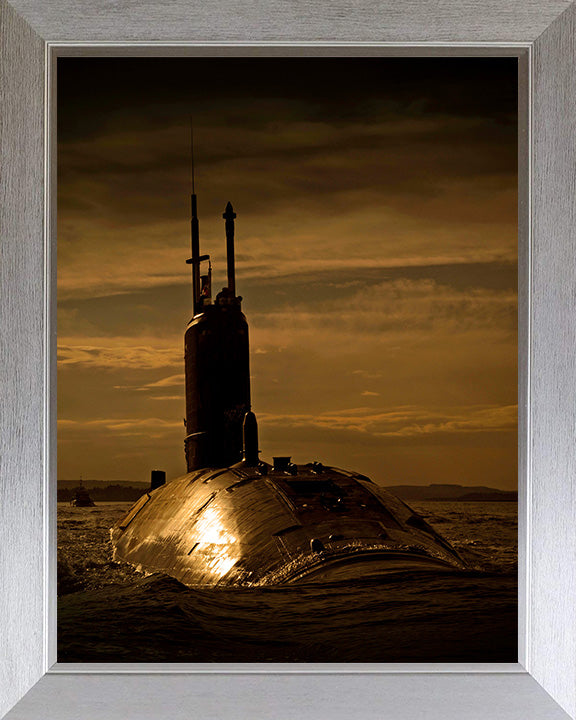 HMS Triumph S93 Submarine | Photo Print | Framed Print | Trafalgar Class | Royal Navy Hampshire Prints