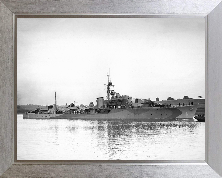 HMS Hardy (R08) Photo Print - On Trials 1943 - Royal Navy V Class Destroyer Posters, Prints, & Visual Artwork Hampshire Prints 10 x 8 Silver Frame No