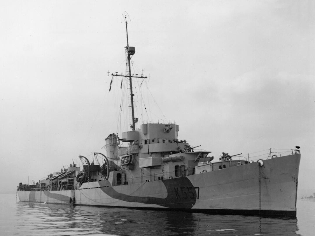 HMS Riou (K557) Photo Print - at sea 1944 - Royal Navy Captain Class Frigate Posters, Prints, & Visual Artwork Hampshire Prints 6 x 4 No Frame No