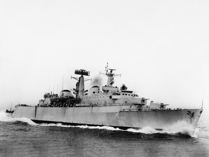 HMS Devonshire (D02) Photo Print - Underway 1963 - Royal Navy County Class Destroyer Posters, Prints, & Visual Artwork Hampshire Prints 6 x 4 No Frame No