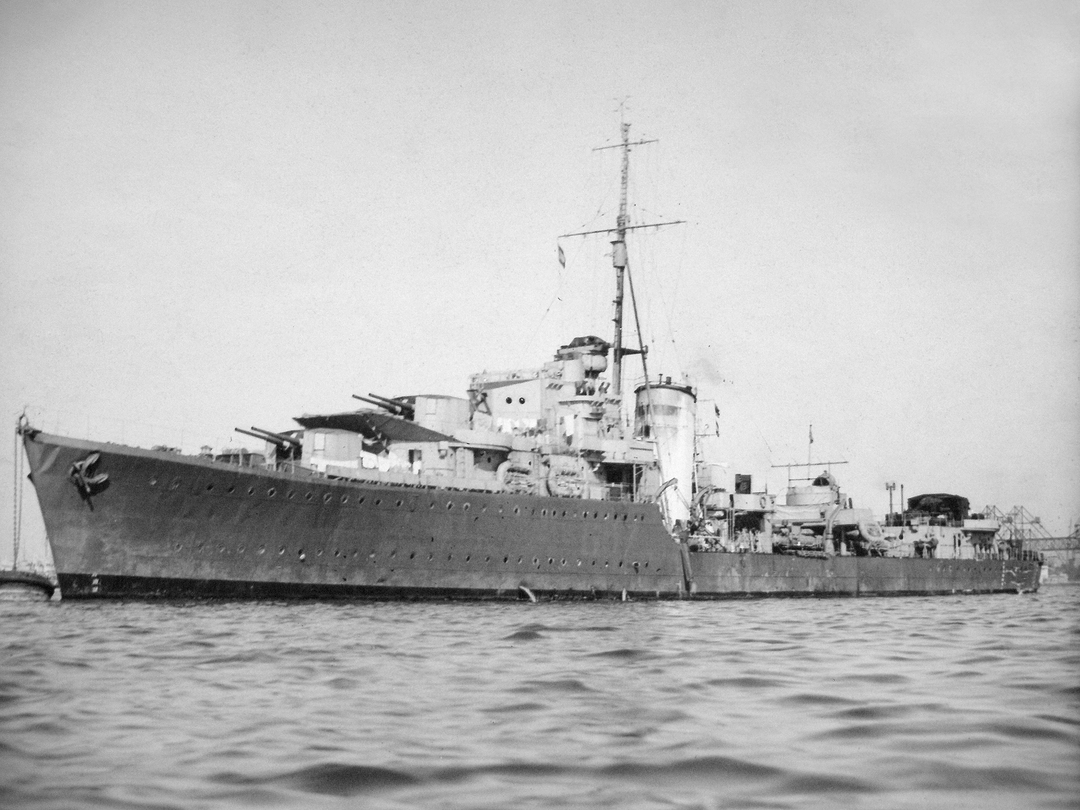 HMS Kelvin (F37) Photo Print - At A Buoy 1940 - Royal Navy K Class Destroyer Posters, Prints, & Visual Artwork Hampshire Prints 6 x 4 No Frame No