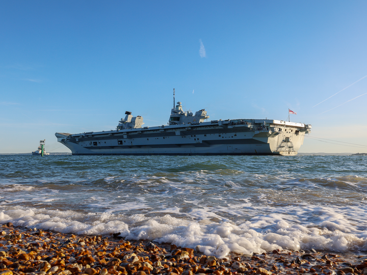 HMS Prince of Wales (R09) Royal Navy Queen Elizabeth Class Aircraft Carrier Photo Print Apr 26 Wall Art Posters, Prints, & Visual Artwork Hampshire Prints 6 x 4 No Frame No