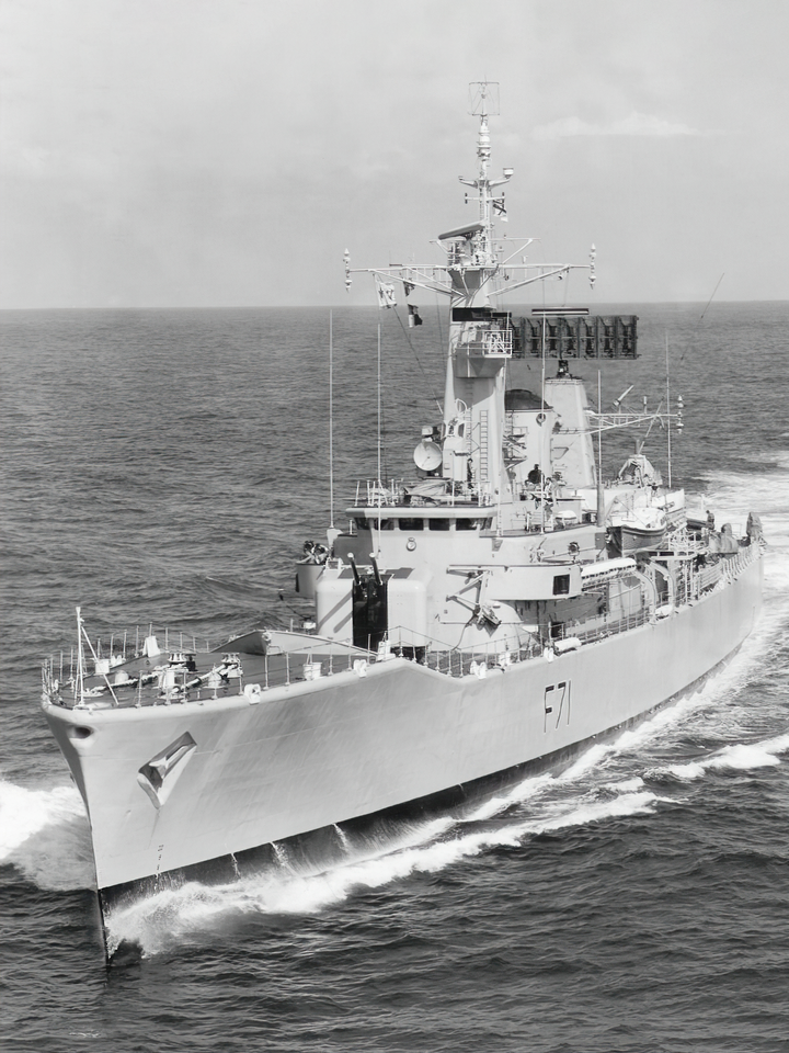 HMS Scylla F71 Leander Class Frigate Port Bow View Photo Print - Posters, Prints, & Visual Artwork - by Hampshire Prints (image 1 of 9)