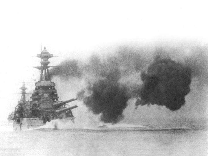 HMS Royal Sovereign (05) Revenge Class Battleship 1918