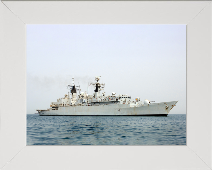 HMS Chatham F87 Type 22 Frigate Iraq 2008