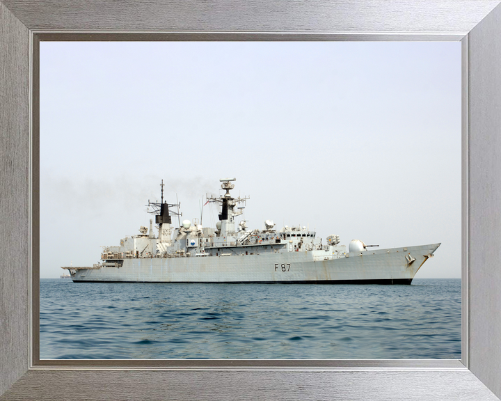 HMS Chatham F87 Type 22 Frigate Iraq 2008