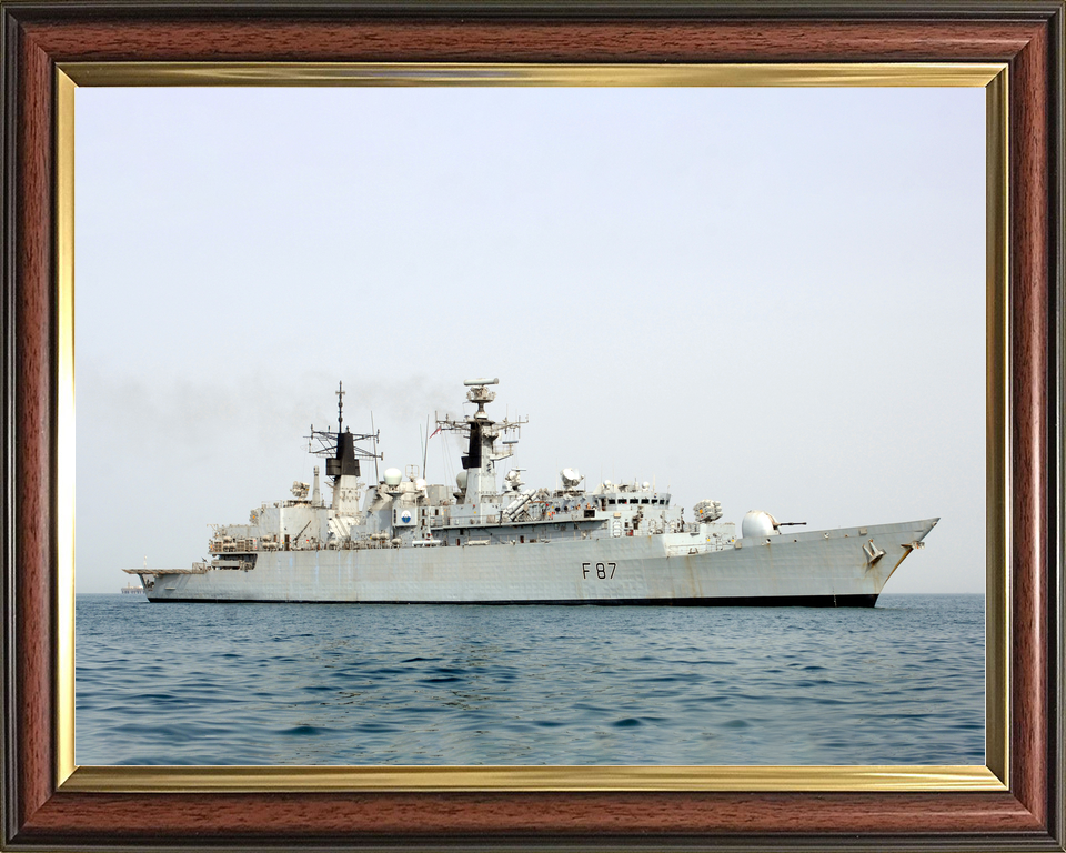 HMS Chatham F87 Type 22 Frigate Iraq 2008