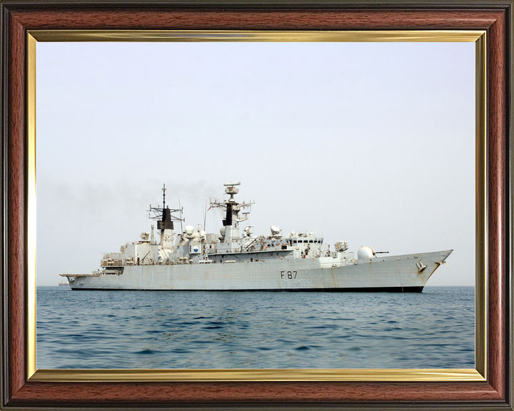 HMS Chatham F87 Type 22 Frigate Iraq 2008