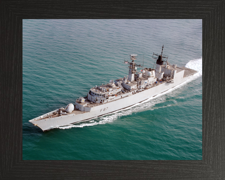 HMS Chatham F87 Type 22 Frigate Khawr al Amaya 2008
