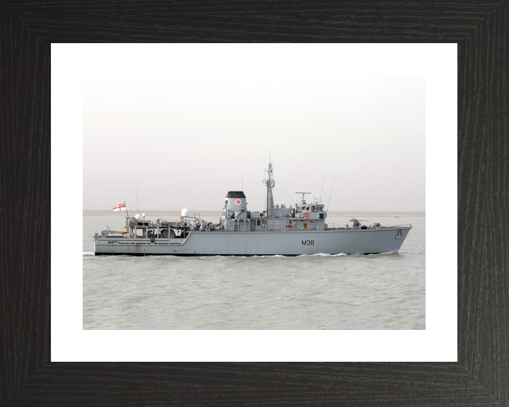 HMS Atherstone M38 Hunt Class Minehunter Iraq 2009