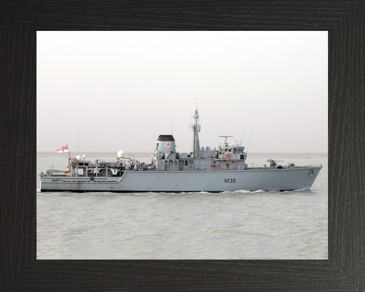 HMS Atherstone M38 Hunt Class Minehunter Iraq 2009