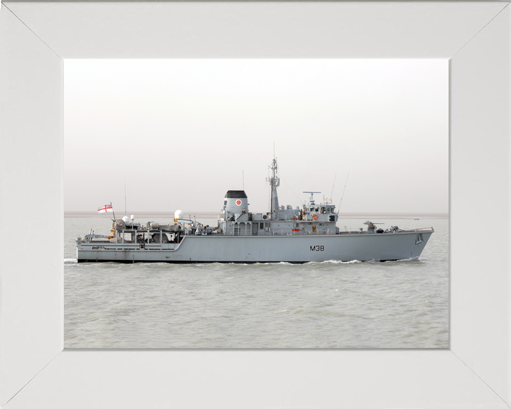 HMS Atherstone M38 Hunt Class Minehunter Iraq 2009