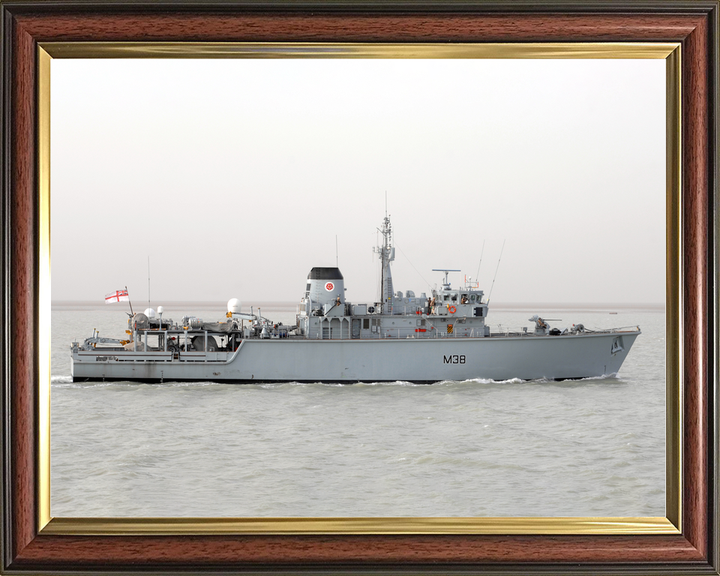HMS Atherstone M38 Hunt Class Minehunter Iraq 2009