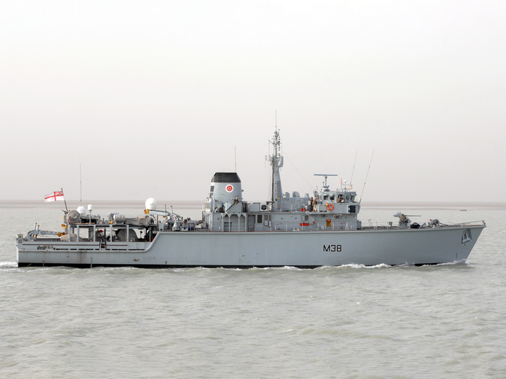 HMS Atherstone M38 Hunt Class Minehunter Iraq 2009