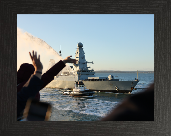 HMS Dauntless D33 Type 45 Destroyer 30 November 2025 Families Waving