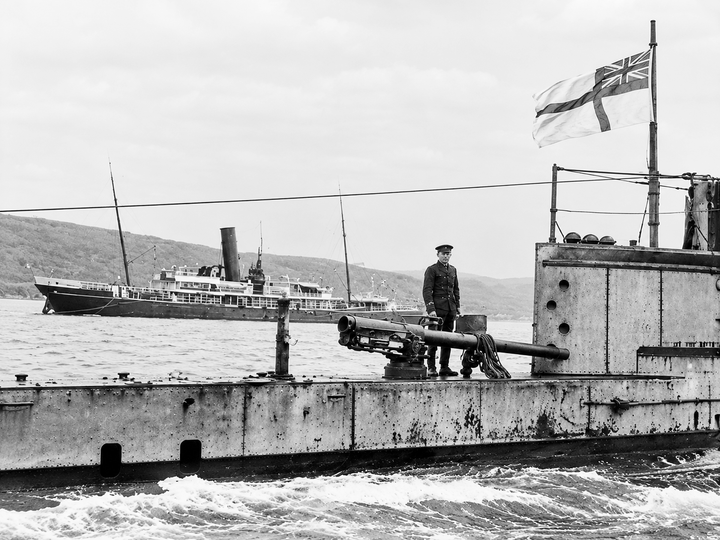 HMS E2 E Class Submarine August 1915 Dardanelles