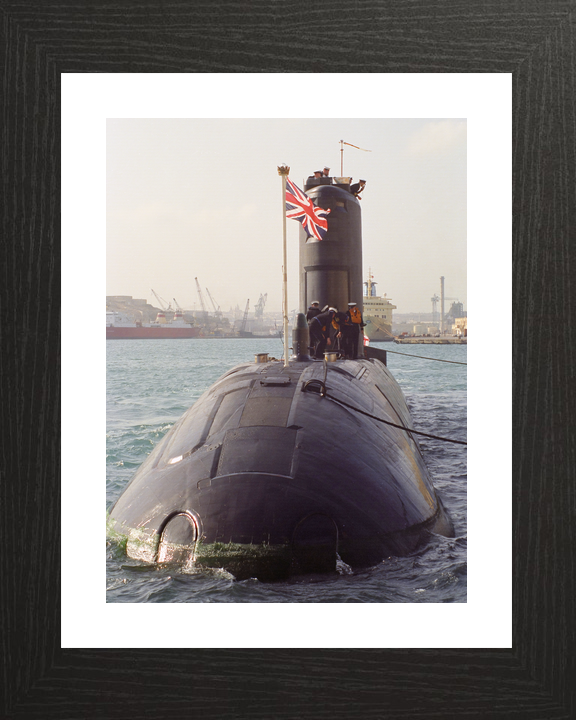 HMS Ursula S42 Upholder Class Submarine 1993