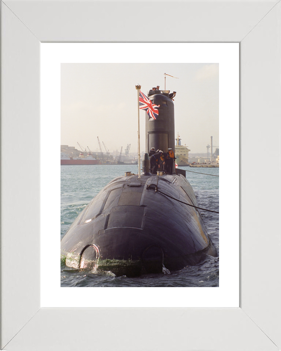 HMS Ursula S42 Upholder Class Submarine 1993