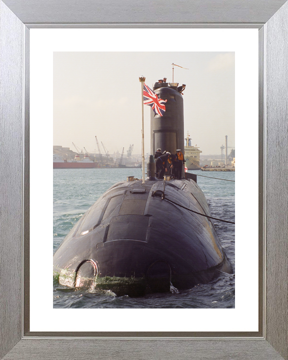 HMS Ursula S42 Upholder Class Submarine 1993