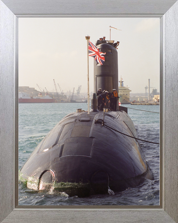 HMS Ursula S42 Upholder Class Submarine 1993