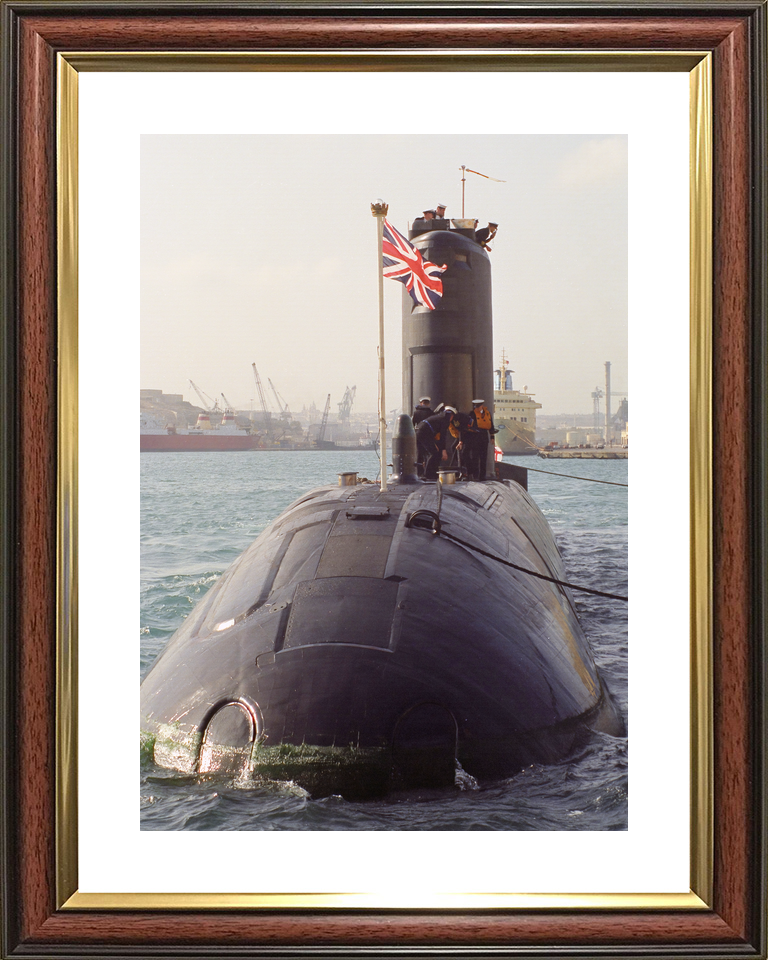 HMS Ursula S42 Upholder Class Submarine 1993