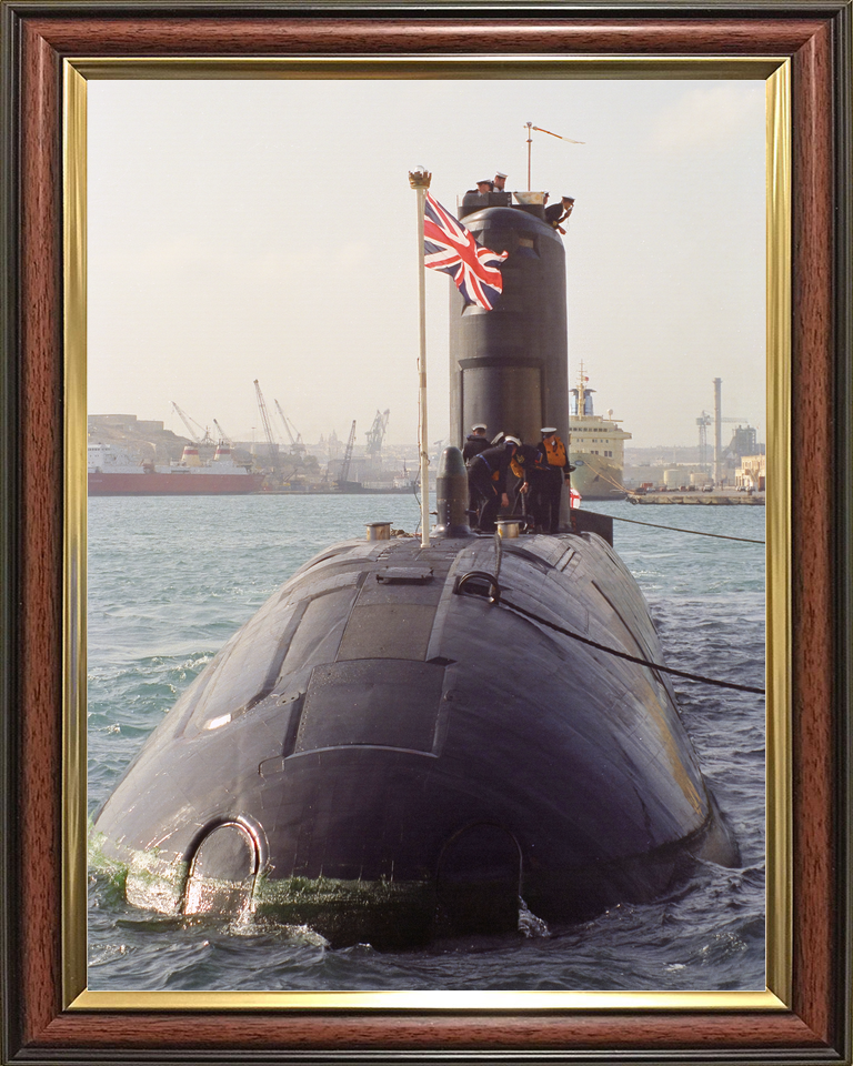 HMS Ursula S42 Upholder Class Submarine 1993