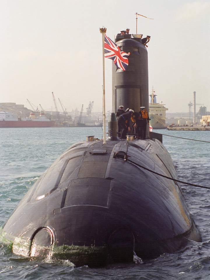 HMS Ursula S42 Upholder Class Submarine 1993