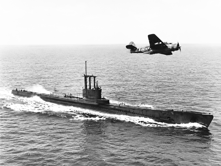 HMS Artful P456 Amphion Class Submarine c1956 With Avenger