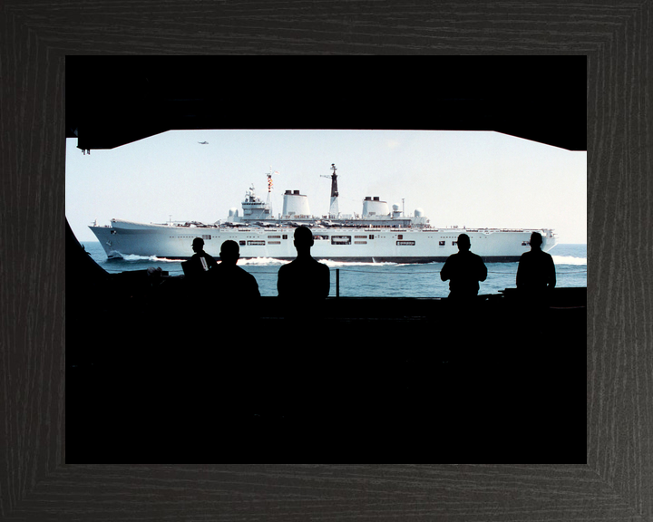 HMS Invincible R05 Invincible Class Aircraft Carrier March 1998